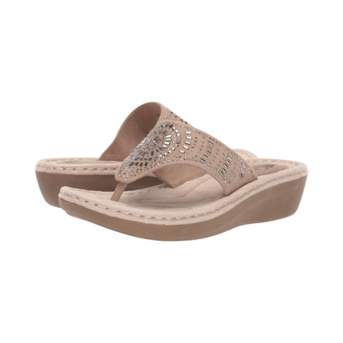 Cliffs by White Mountain Cienna