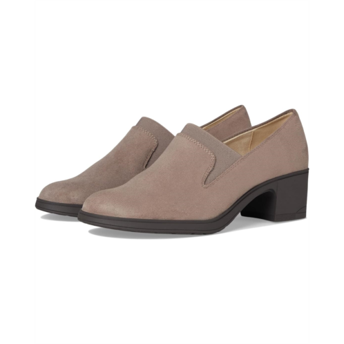 Cliffs by White Mountain Hunton