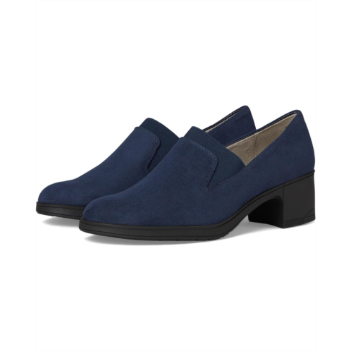 Cliffs by White Mountain Hunton