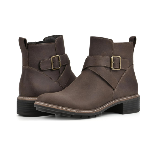 Cliffs by White Mountain Elie