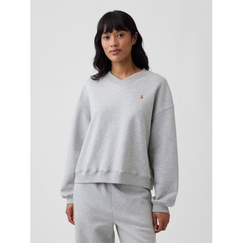 Gap Oversized Brannan Bear Wedge V-Neck Sweatshirt