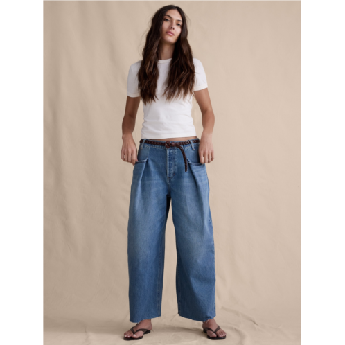Bananarepublic Mid-Rise Loose Pleated Crop Jean