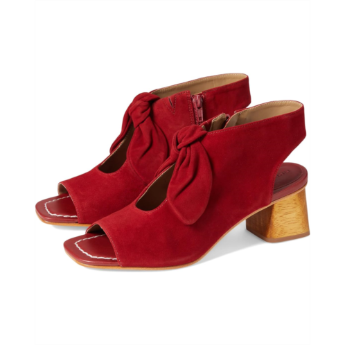 Womens Bernardo Lizzie