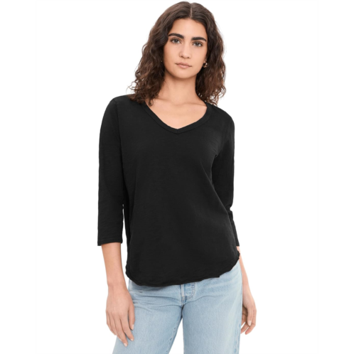 Mod-o-doc 3/4 Sleeve V-Neck Tee with Curved Hem