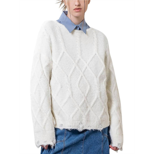 MOON RIVER destroyed cable sweater in white