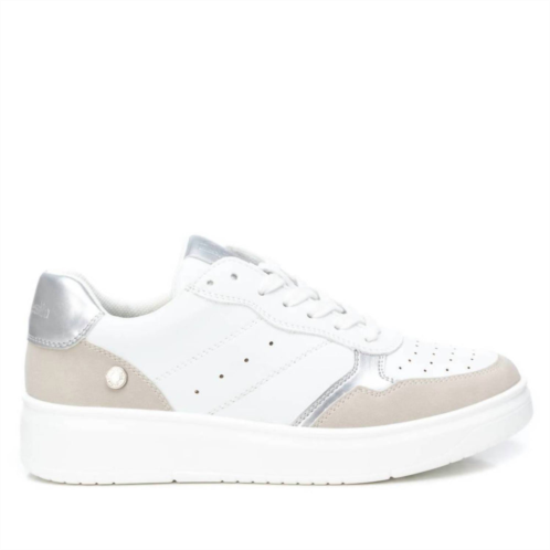 Xti womens casual comfort sneakers in white