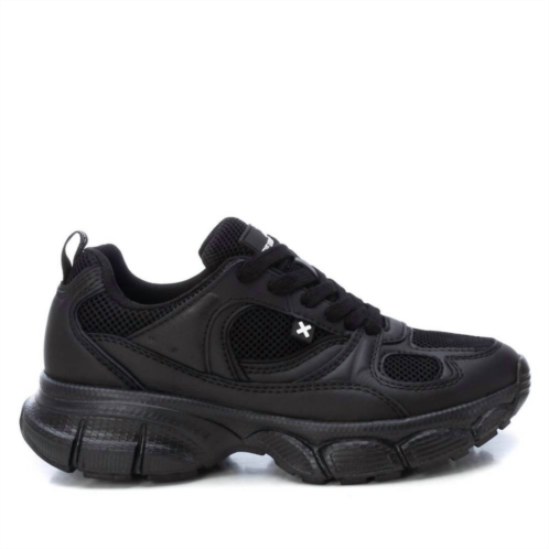 Xti womens lace closure sneakers in black