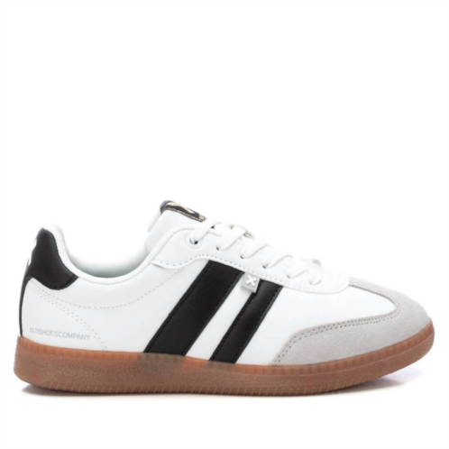 Xti womens casual sneakers in white
