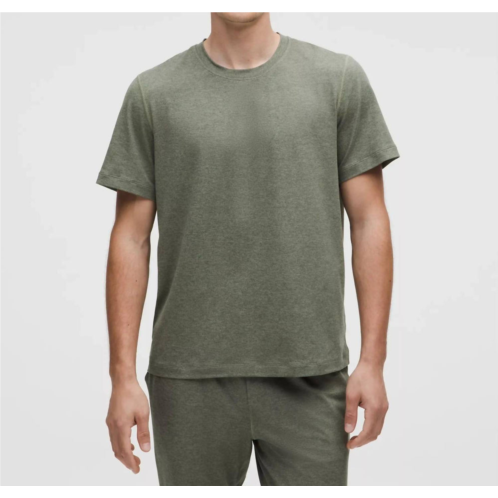 Lululemon mens soft jersey short-sleeve shirt in olive