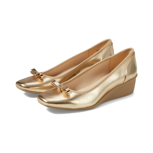 Anne Klein Waldorf