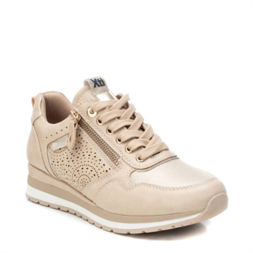 Xti womens 04432002 sneaker in beige