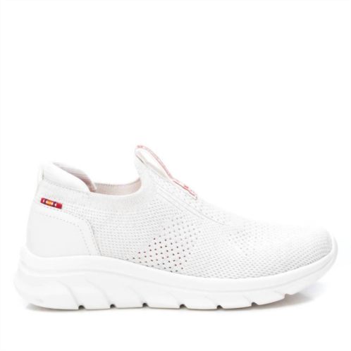 Xti womens slip on casual sneakers in white