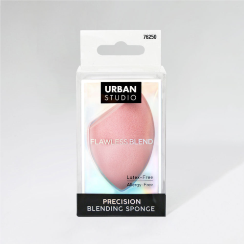 FASHNZFAB precision blending makeup sponge