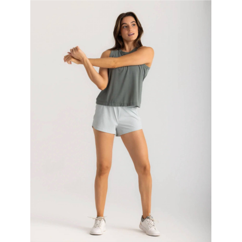 FREE FLY bamboo-lined active breeze short in sky gray