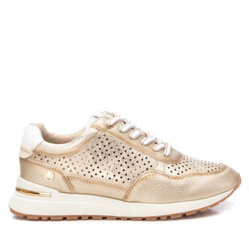 Xti womens casual fashion sneakers in gold