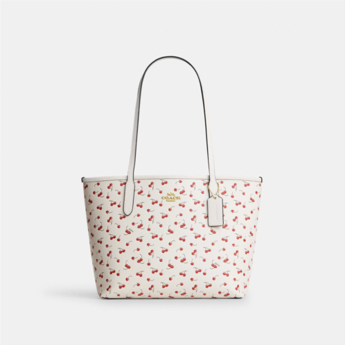 Coach Outlet BE YOU. WITH US.