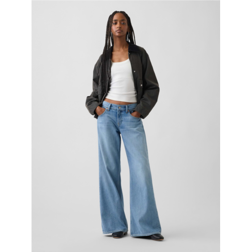 Gap Low Rise UltraSoft Stride Wide-Leg Jeans