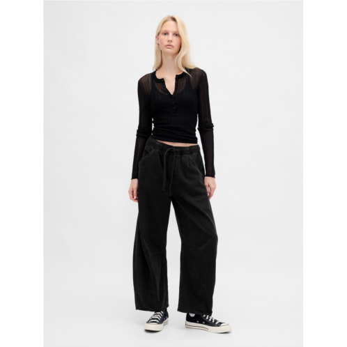 Gap Mid Rise UltraSoft Easy Horseshoe Jeans