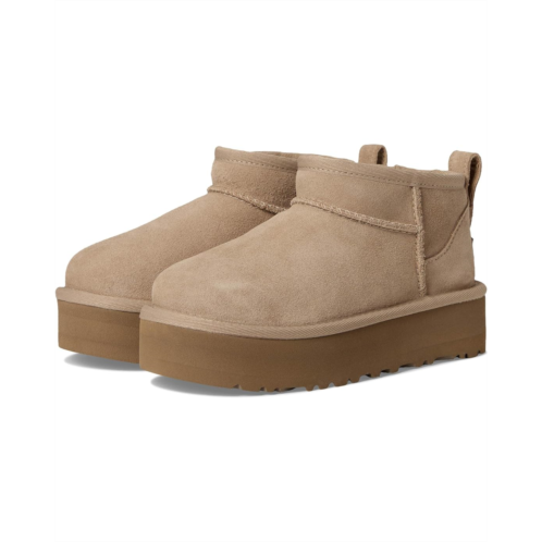 Girls UGG Kids Classic Ultra Mini Platform (Little Kid/Big Kid)