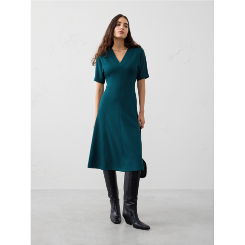 bananarepublic Soft Touch V-Neck Midi Dress
