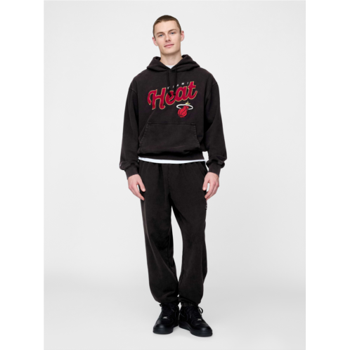 Gap NBA Miami Heat Logo Heavyweight Joggers