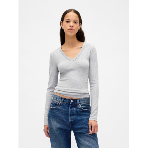 Gap Modern V-Neck T-Shirt