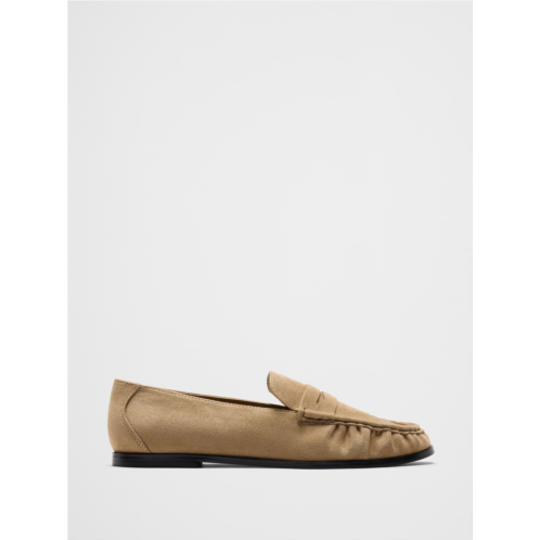 bananarepublic Vegan Leather Gathered Loafer