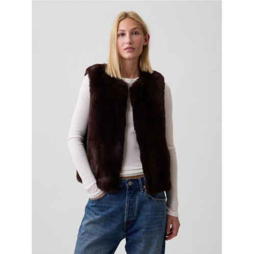 Gap 100% Recycled Relaxed Faux-Fur Vest