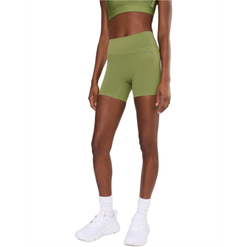 Womens Under Armour Motion Middy Shorts