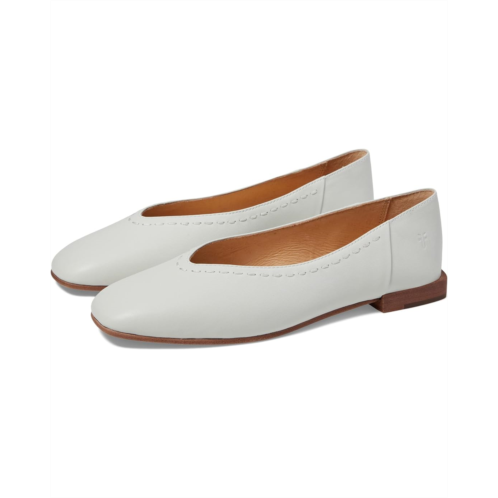 Frye Claire Flat