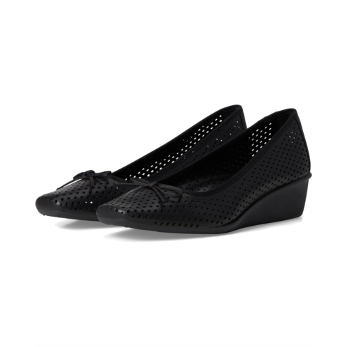 Anne Klein Winslet