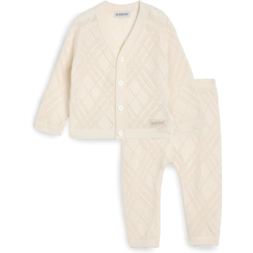 Kids Burberry Kids Cashmere Newborn Set (Infant)