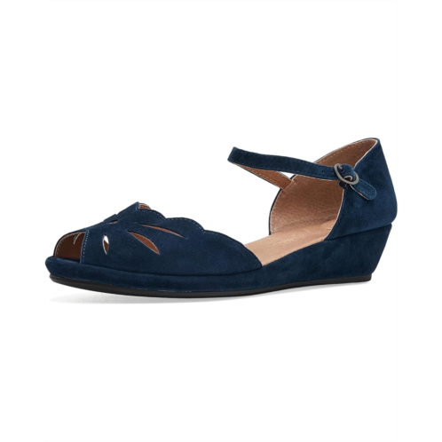 Womens Gentle Souls by Kenneth Cole Lilymoon