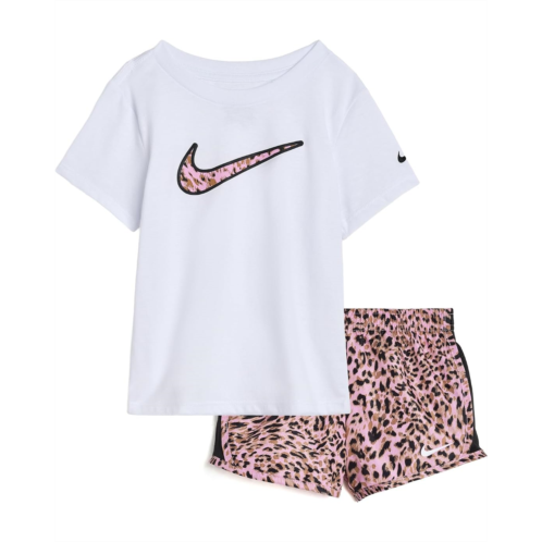 Girls Nike Kids T-Shirt and Tempo Short Set (Toddler)