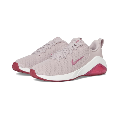 Nike Bella 7