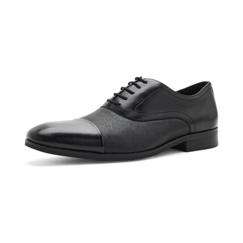 Kenneth Cole Hector