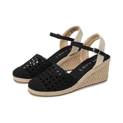 Anne Klein Zeena