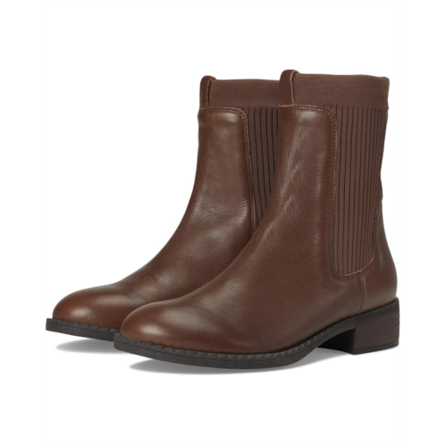 Gentle Souls by Kenneth Cole Bernadette