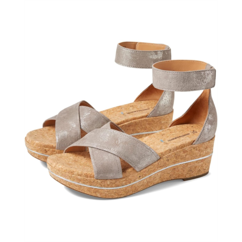 Johnston & Murphy Gigi Cross Band Sandal