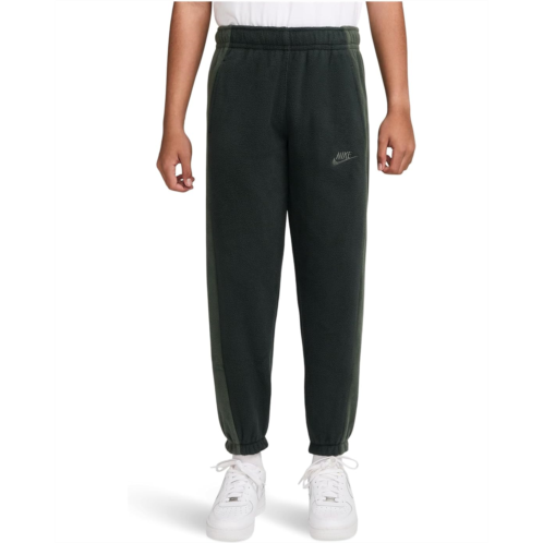 Kids Nike Kids Club Winter Joggers (Little Kid/Big Kid)