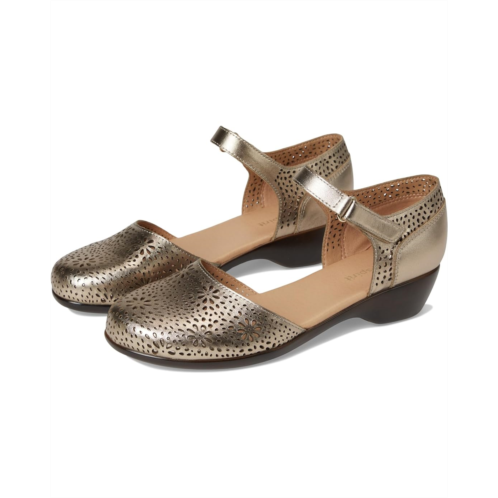 Womens Easy Spirit Denita