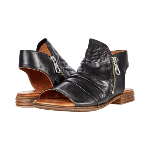 Womens Miz Mooz Dylan