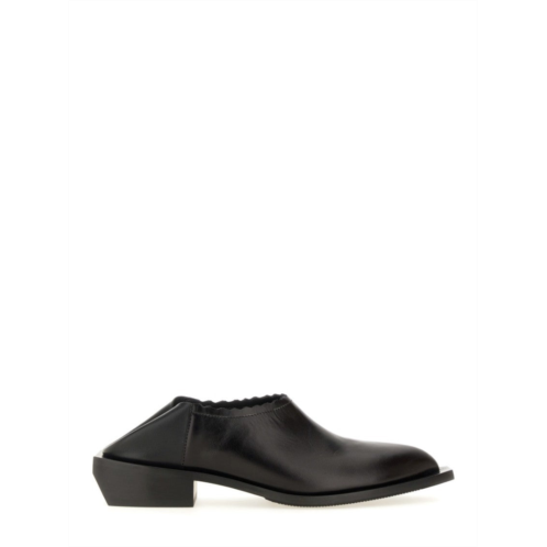 Moschino shootie cuban heel