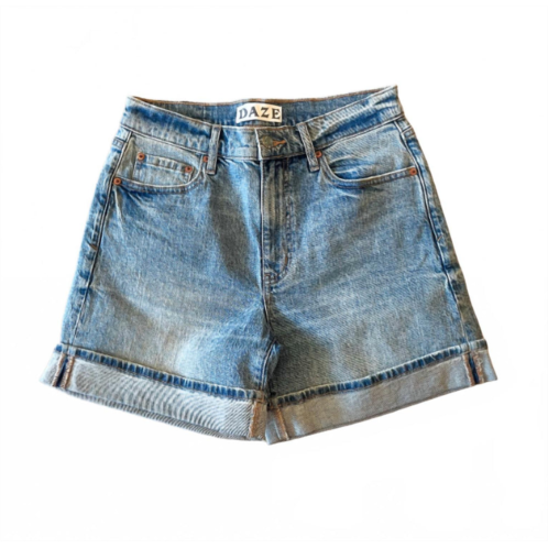 DAZE womens easy rider mid rise shorts in medium wash