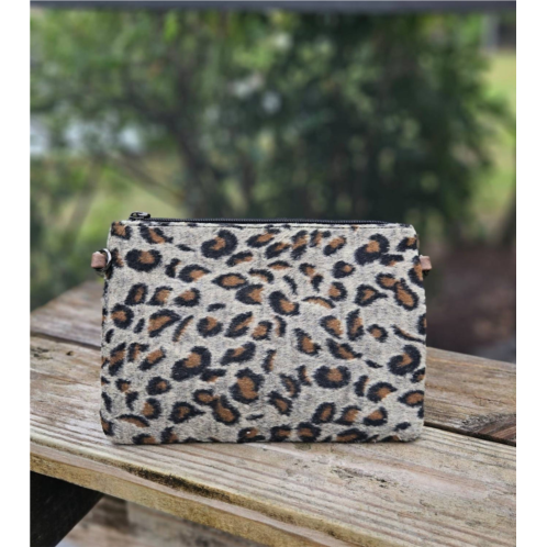 Jen & Co. womens meriam bag in cheetah - khaki/brown