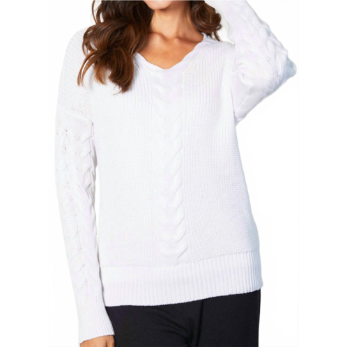 French kyss cable v-neck top in white