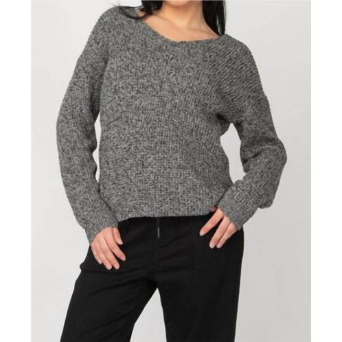 Dex long sleeve bevelled hem sweater in grey