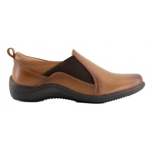 Andrea womens leather closed shoe in brown