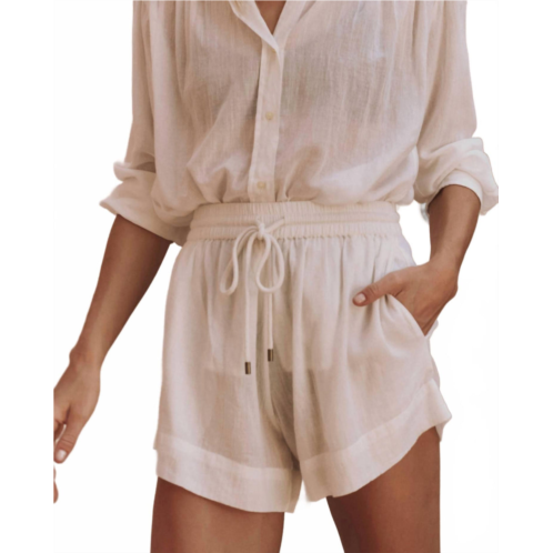 the GREAT. the delta short in white