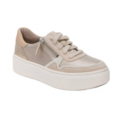 Aetrex womens leigh suede side zip platform sneakers in tan
